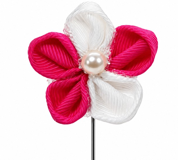 Blush & Ivory Pearl Flower Lapel Pin
